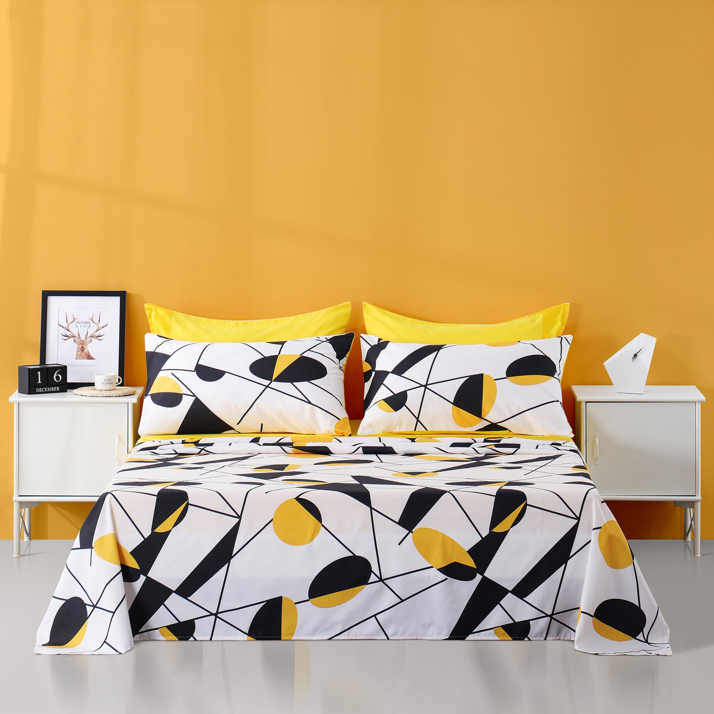 6 Piece Bed Sheet set-Yellow and black pattern