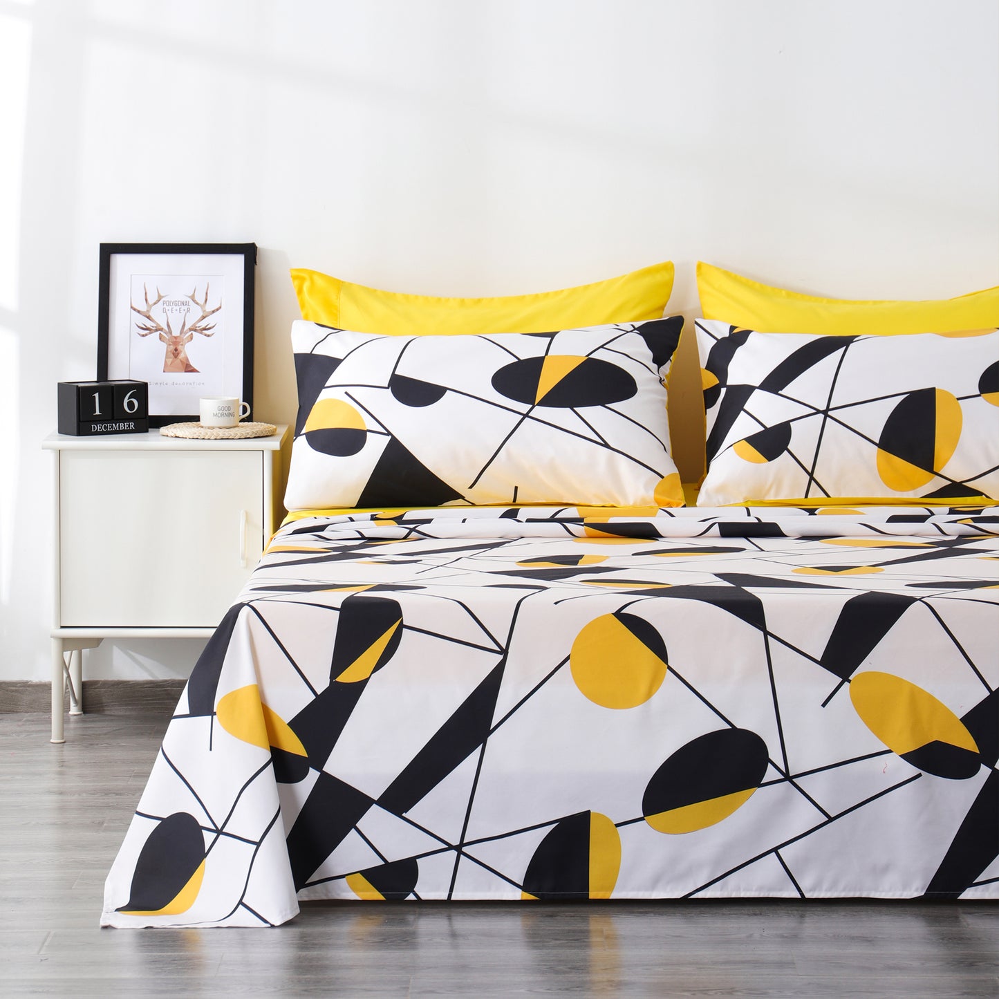 6 Piece Bed Sheet set-Yellow and black pattern