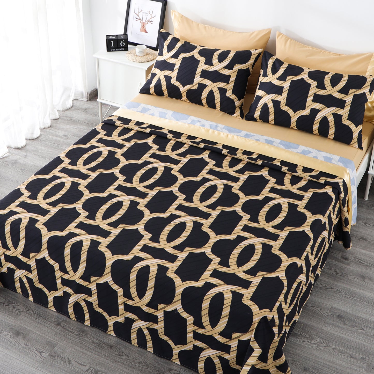 6 Piece Bed Sheet set-Black Gold
