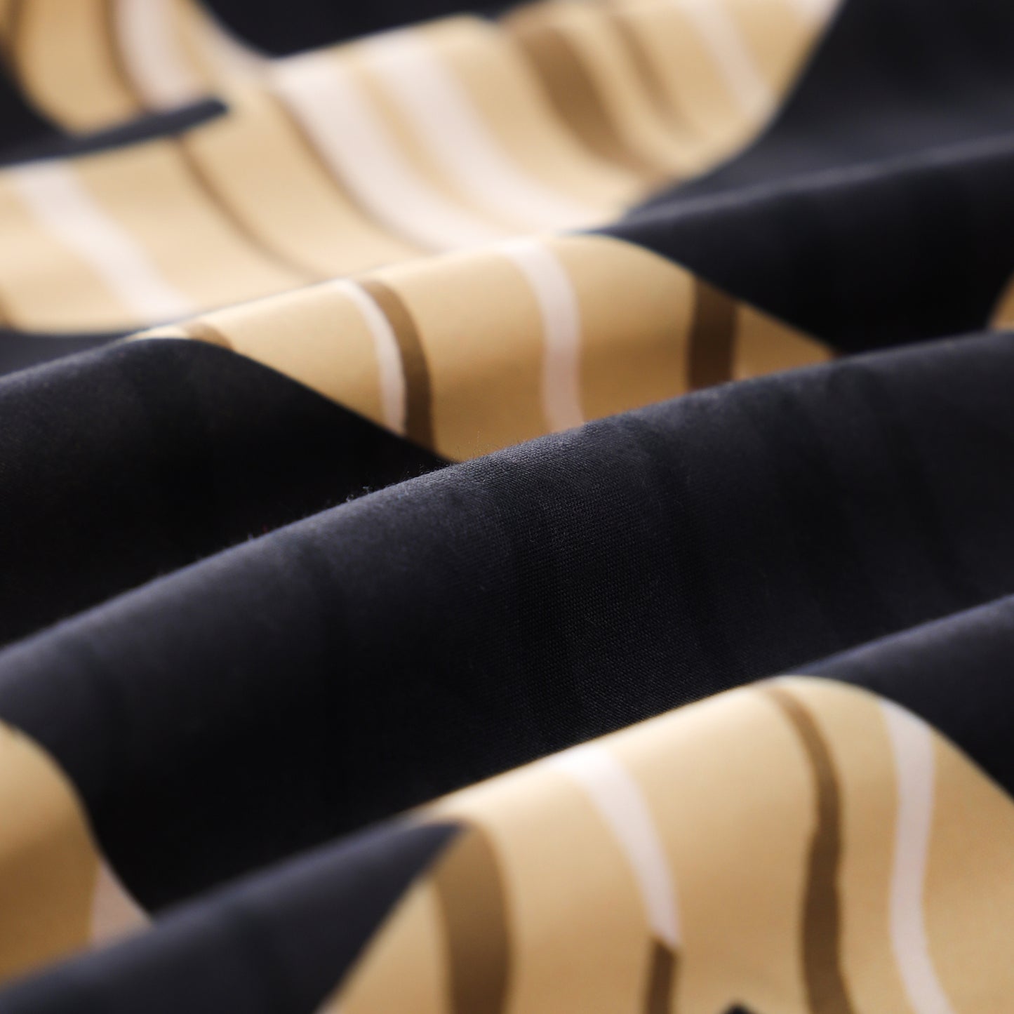 6 Piece Bed Sheet set-Black Gold