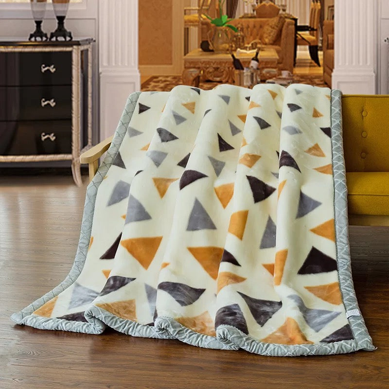 Triangle Design Blanket